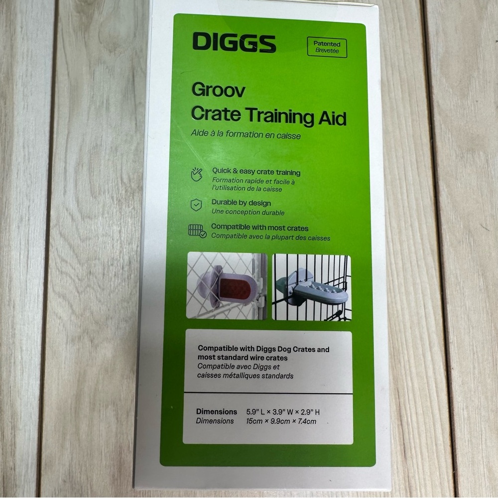 NEW Diggs Groov Crate Training Aid - Navy Blue - Puppy Enrichment Lick Toy Dogs - Picture 2 of 6